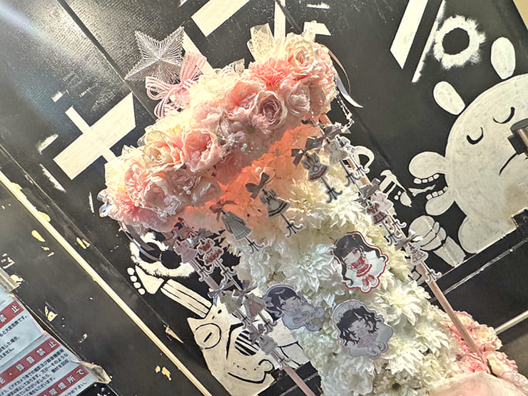 Aim様の現体制終了ライブ公演祝いメリーゴーランドモチーフフラスタ @HOLIDAY NEXT NAGOYA