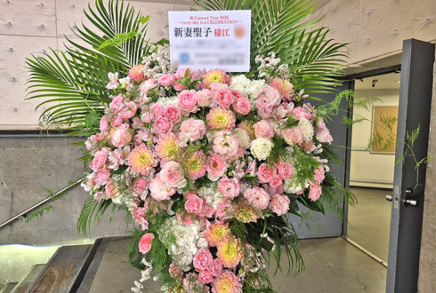 新妻聖子様のコンサート公演祝いアイアンスタンド花&楽屋花 @Bunkamuraオーチャードホール