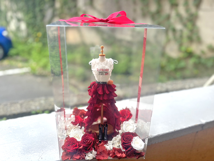 INSPIRE Hina様の生誕祭祝い花 衣装再現プリザーブドフラワーミニトルソーアレンジ @渋谷音楽堂