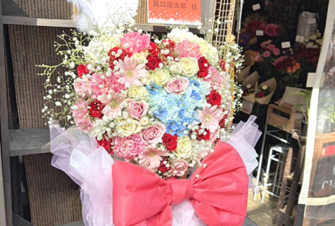 坂口涼太郎様のミュージカル #RENT2026 出演祝い花 @シアタークリエ【 #ヲモヒヲカタチニ 花屋店頭展示】