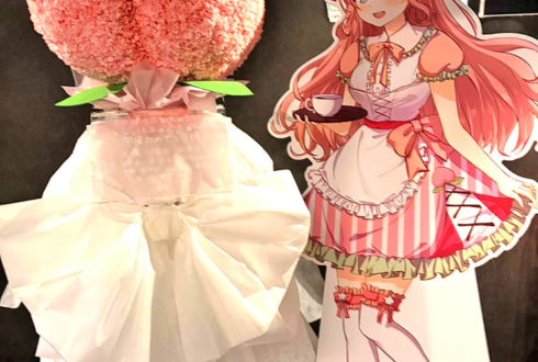 桃宮ぱう様のライブ公演祝い桃モチーフフラスタ @吉祥寺Planet K